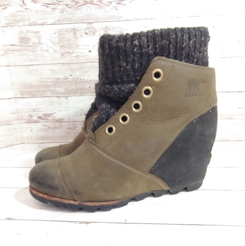Sorel Olive Green and Black Wedge Ankle Booties with Knit Cuff